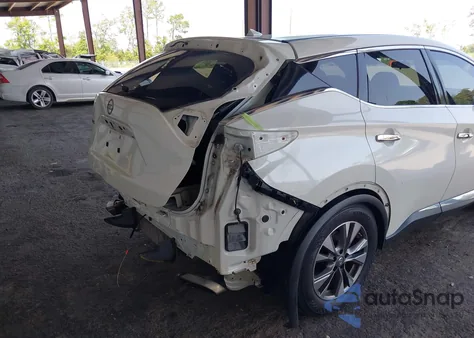 2015 Nissan Murano S z USA, uszkodzony, nr VIN 5N1AZ2MG9FN280084